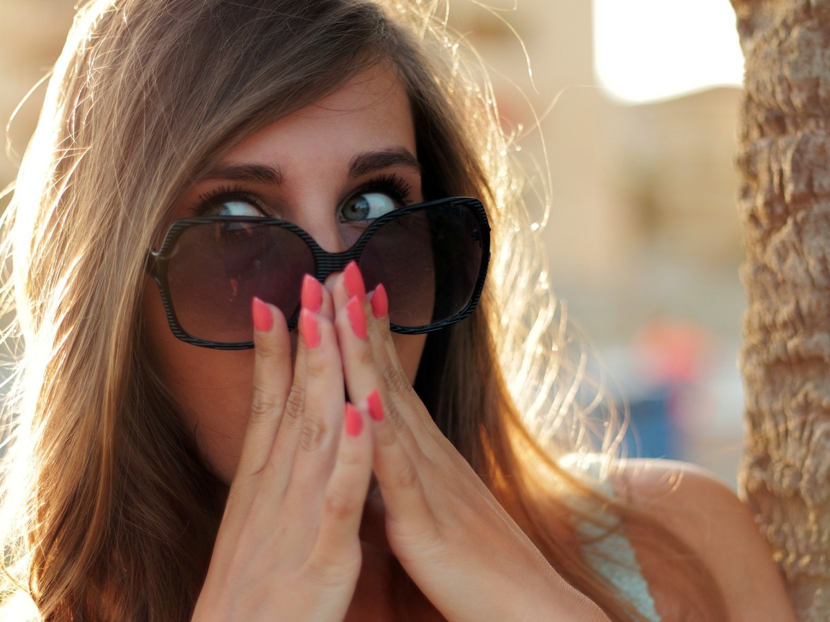 Dragelor, vă rog! Nu vă mai băgați chestii dubioase în&nbsp;vagin!